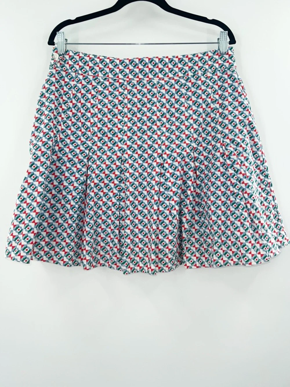 Anthropologie NWT Maeve Pleated Mini Skirt in Green Motif size 12